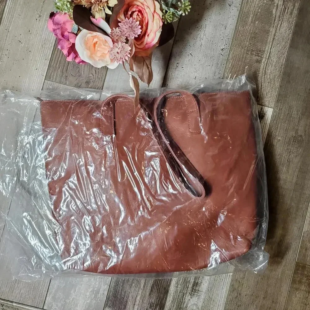 NWT Coblentz U.S.A. Handmade Large Leather Zippered Sierra Tote Bag